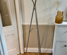 Stylish and practical coat stand