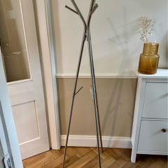 Stylish and practical coat stand
