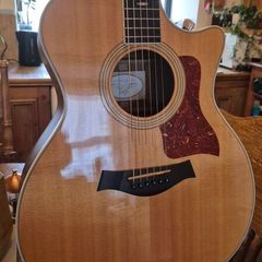 Taylor 414CE