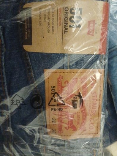 levis