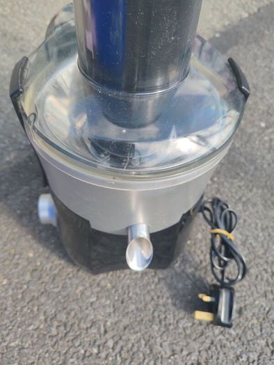 Juice maker