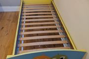 Kids bed baby shark