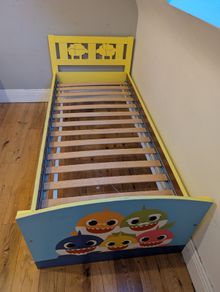 Kids bed baby shark