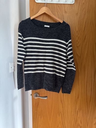 Jacqueline de Yong Jumper