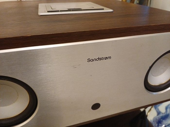 Soundstream 2.1 Bluetooth speaker