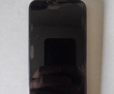 iPhone 13 - 128gb - 3 network