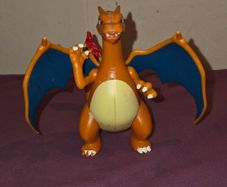 Pokemon Charizard Figure