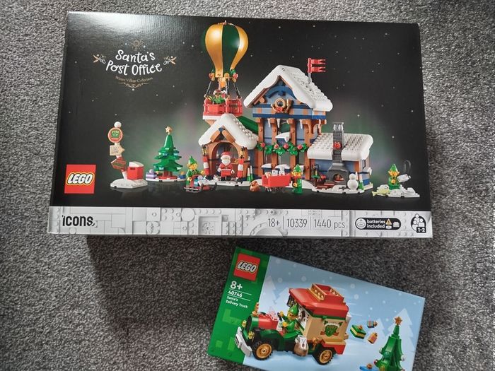 LEGO Christmas/ Winter Village Bundle