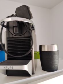 Nesspreso with small travel mug