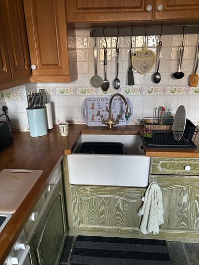 Various household items