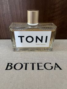 Toni Gard (Molecular perfume)