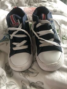 kids converse