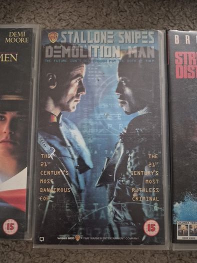 Vhs video tapes