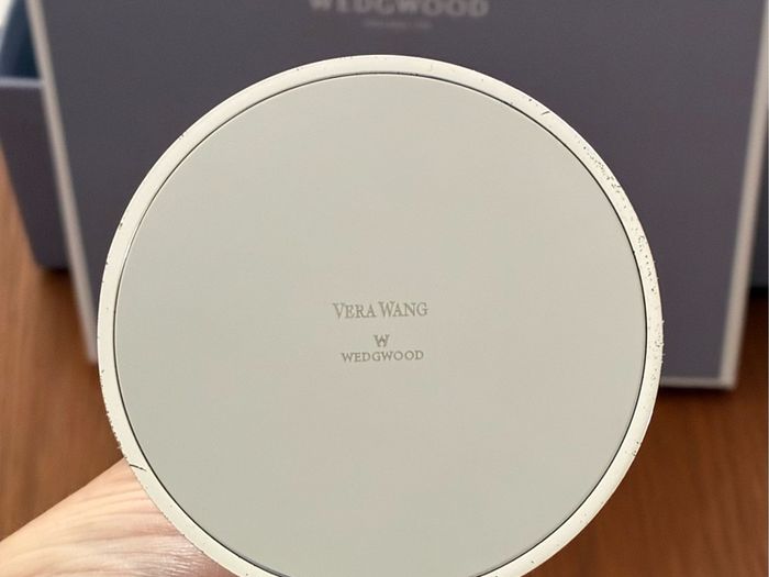 Vera Wang Champagne Flutes