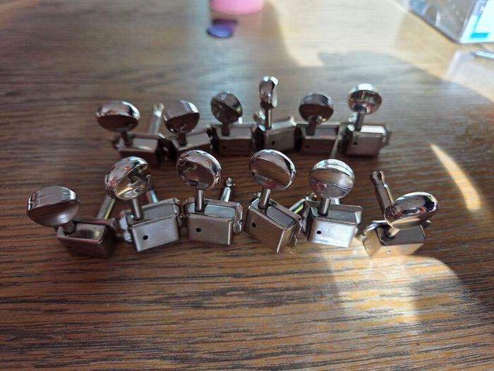 vintage style tuners