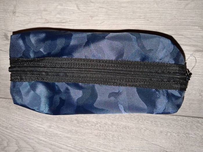 1 Euro Each To Clear!! - Variety Of Bags - Make Up, Toiletries, School, Etc