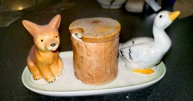 Hummel 1958 Fox and Goose salt and pepper