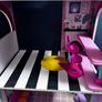 Omg/lol Doll House Image 5