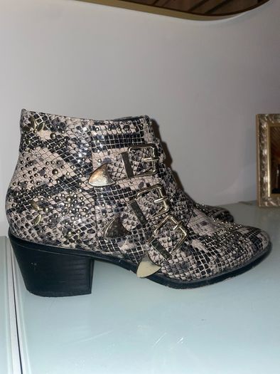 Snakeskin Ankle boots - Size 5