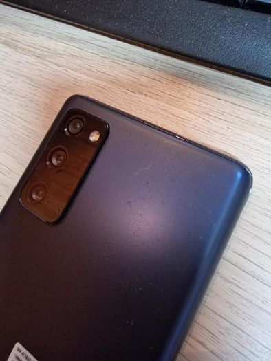 Samsung Galaxy S20 FE 128GB / 6GB RAM Great Condition Three Network