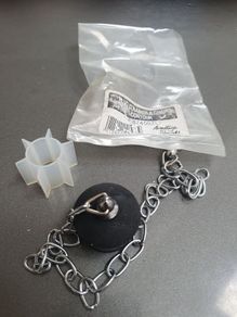 armotage shanks plug/strainer and chain