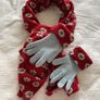 Scarf/Gloves Set Image 2