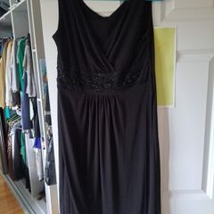 midi black dress