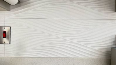 3 Donna white tiles