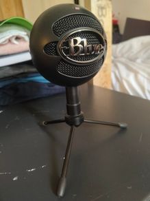 Blue Snowball Ice USB Microphone  Black Blue  Streaming  Gaming Mic