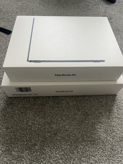 Apple MacBook Air  boxes