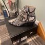 Ankle boots Image 2