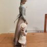 Lladro Porcelain Figurine 1353 Retired 1978-1985 Homecoming Lady with Child, Sculpture Jose Roig, Mint condition no box Image 7