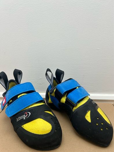 Climbing Shoes - Like New (Only Used Once)