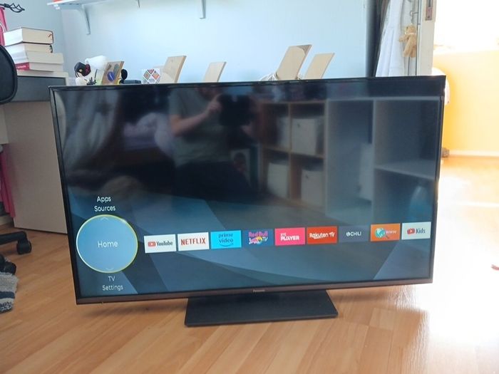 Panasonic 49 inch 4K HDR Smart LED TV
