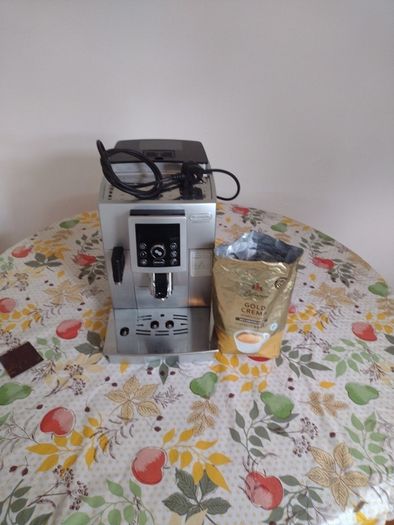 Coffee Machine Delonghi Bean to Cup