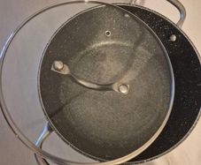 non stick pot