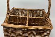 Wicker 4 bottle basket