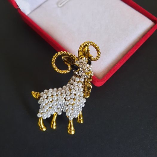 White Faux Pearl and Crystals Goat Brooch, Ram Lamb Ewe Sheep Shawl Pin Farm Animals Jewellery and Accessories