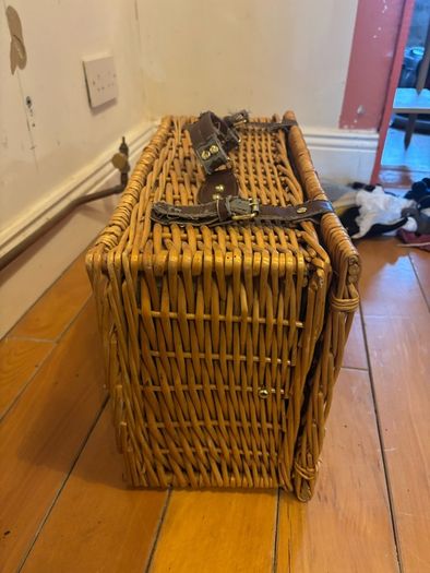 Picnic basket