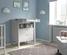Baby changing table