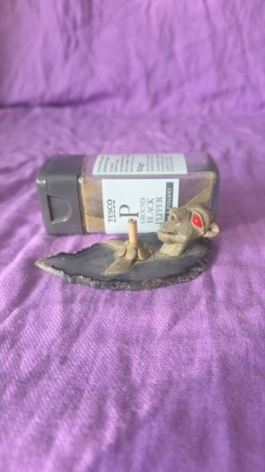 Gothic incense burner