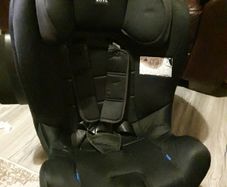 Axkid Move resurfacing carseat