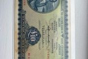 1965 old Irish banknote Lady Lavery 10 pound in lovely condition, no rips,pen or pin holes, post added extra, 6 euro register