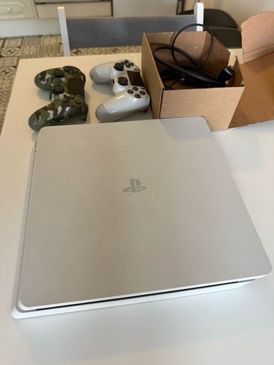 PS4 Slim white 500GB