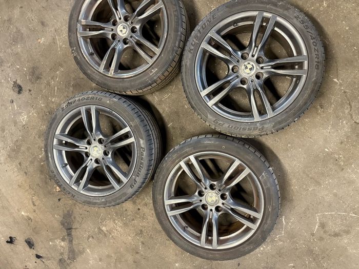 BMW F30 18" wheels and tyres