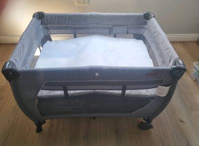 Baby elegance travel cot