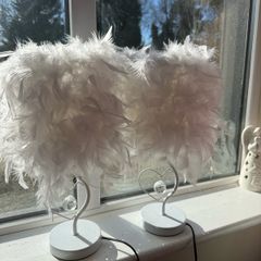 Bedside feather lamps