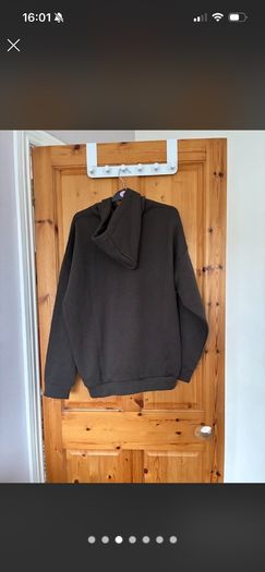Pretty Little thing hoodie. Perfect condition. Brand new. Brown. Size small.