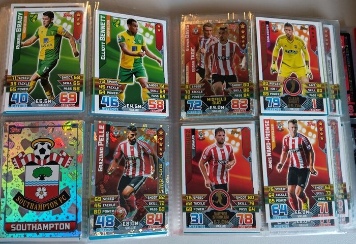 Match Attax 15/16 in Binder.  (Other seasons also)
