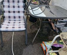Table 4 chairs cushions